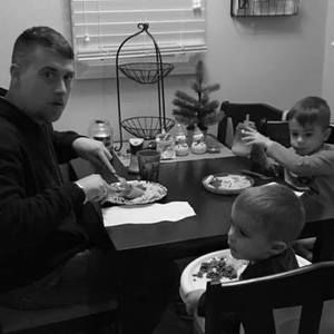 Meet your Posher, Travis